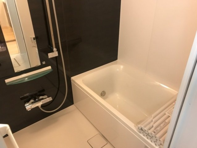 カルム荒幡の浴室