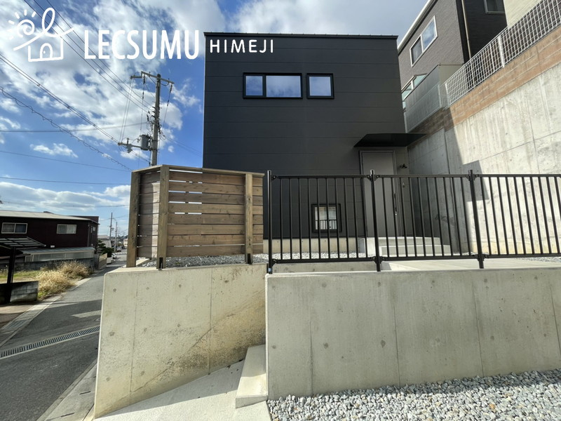 姫路市北新在家1丁目/新築戸建の外観