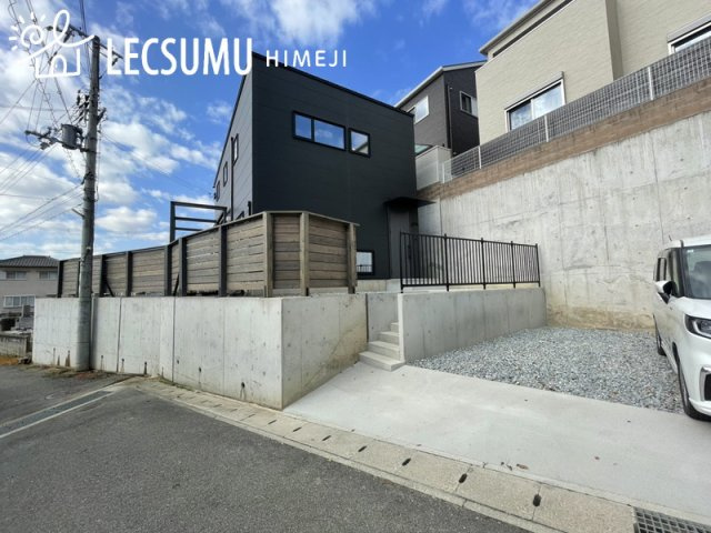 姫路市北新在家1丁目/新築戸建の外観