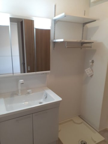 メゾン　ド　リバーサイドの洗面所