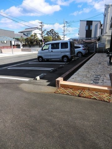 センチュリーハウスの駐車場