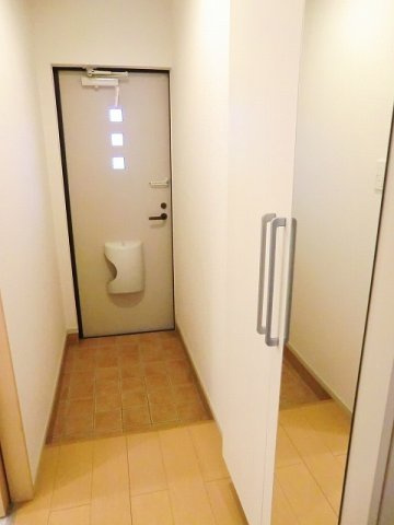 センチュリーハウスの玄関