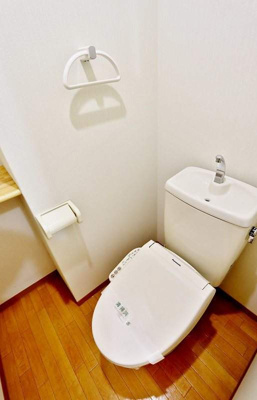 【トイレ】 | クレスト南昭和 | コンパクトで使いやすいトイレです