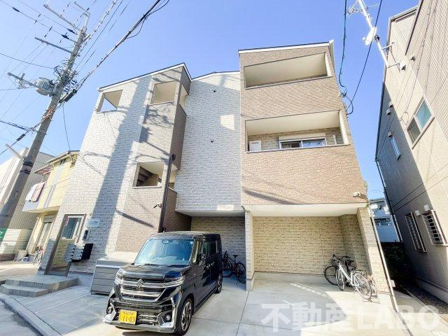 コレクト八尾駅前の外観