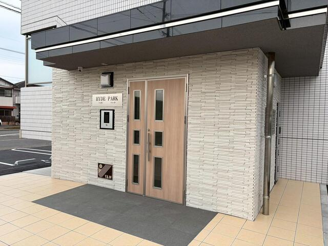 ハイド　パークのエントランス