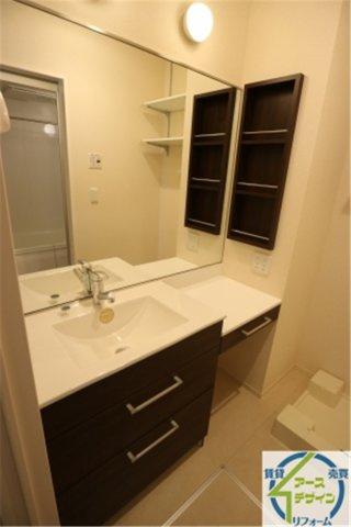 モンボヌールの独立洗面台|パース写真