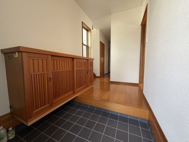 前橋市箱田町１期　中古戸建の玄関|■シューズボックス完備
