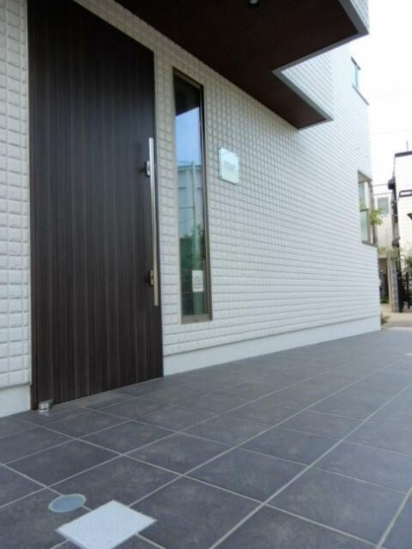 フェリーチェ東高円寺Dのエントランス