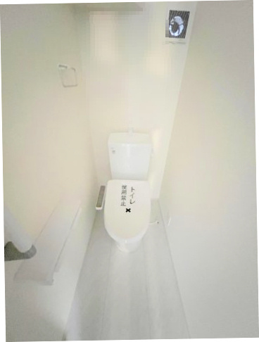昭島市東町5丁目　新築戸建全1棟のトイレ|1階トイレは暖房便座付！寒い日はほっとします