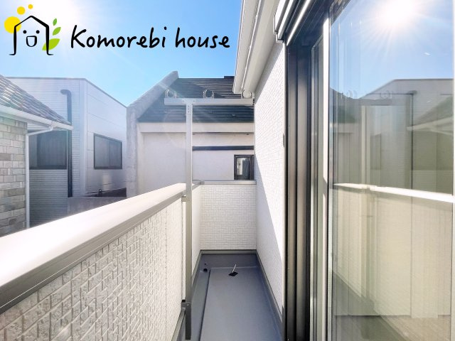 伊奈町中央　第3　クレイドルガーデン　01のバルコニー|お洗濯にも便利なバルコニー付き