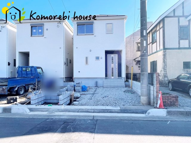 伊奈町中央　第3　クレイドルガーデン　01の駐車場|カースペースがあります