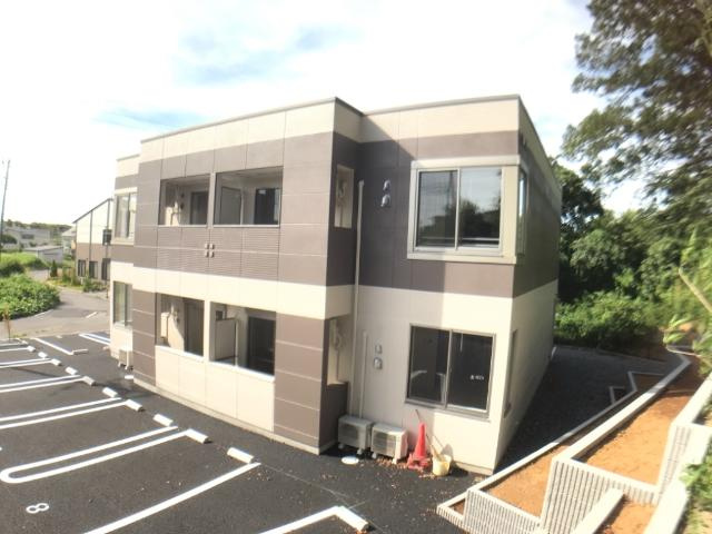 AlbaGrande　アルバグランデの駐車場|外観写真（昼）