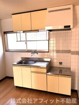 【キッチン】 | シティハイツあすなろB | 吊戸棚付き