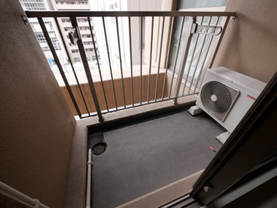 【バルコニー】 | SERENiTE本町reflet | お洗濯にも便利なバルコニー付き