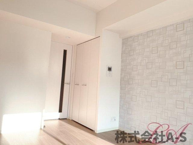 プレサンス栄フェルの居間・リビング|同間取り画像使用
実際のお部屋と色などが異なる場合がございます。