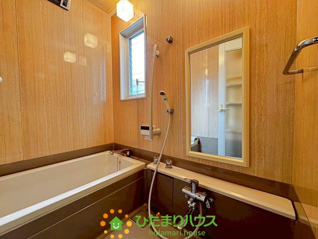 久喜市久喜東３丁目　中古一戸建ての浴室