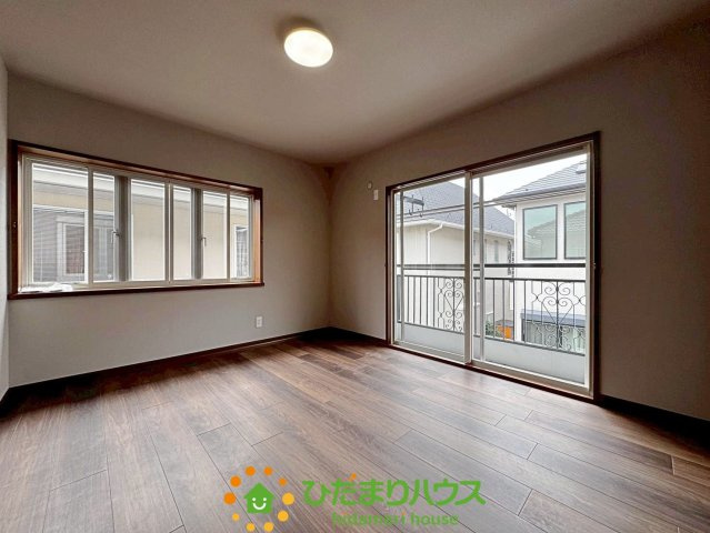 久喜市久喜東３丁目　中古一戸建ての洋室