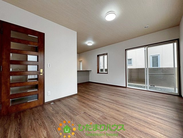 久喜市久喜東３丁目　中古一戸建ての居間・リビング