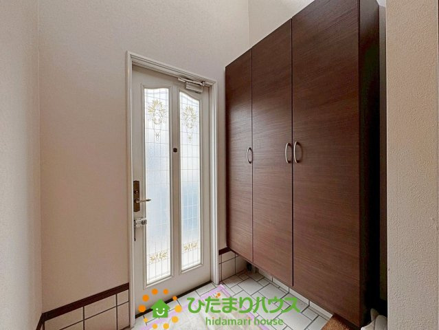 久喜市久喜東３丁目　中古一戸建ての玄関