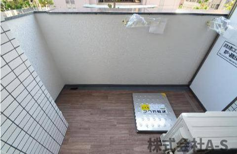 プレサンス丸の内リラティのバルコニー|同間取り画像使用
実際のお部屋と色などが異なる場合がございます。