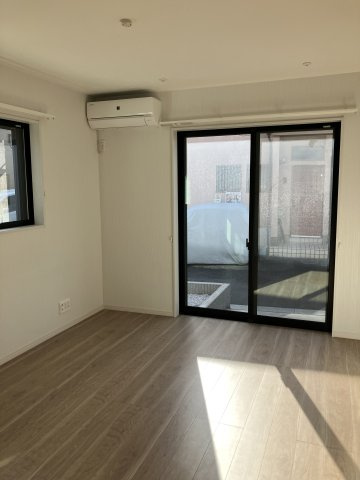 コモド本木の洋室|洋室6.6帖