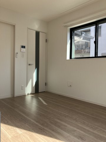 コモド本木の洋室|洋室6.6帖