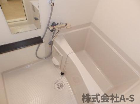 プレサンス丸の内リラティの浴室|同間取り画像使用
実際のお部屋と色などが異なる場合がございます。