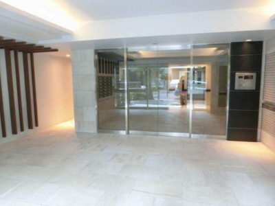 【エントランス】 | ザ・プレミアムスイート中野鷺宮