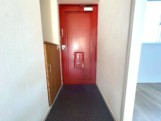椋本マンションの玄関