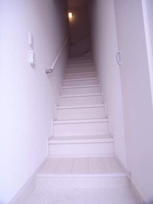 【玄関】 | リブリ・四つ木シュトラーセ |  