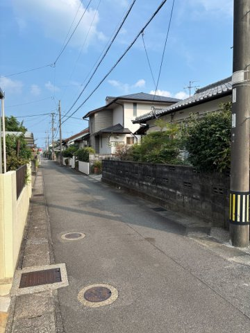 曽師町の前面道路含む現地写真