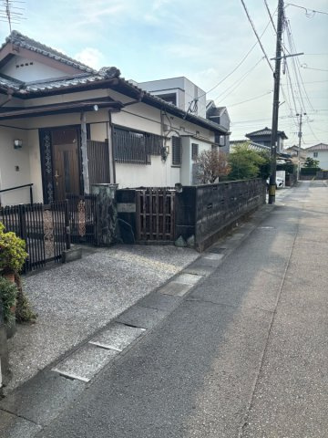 曽師町の前面道路含む現地写真