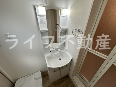 フジパレス弥刀駅北Ⅱ番館の独立洗面台|独立洗面台、朝の身支度には欠かせません