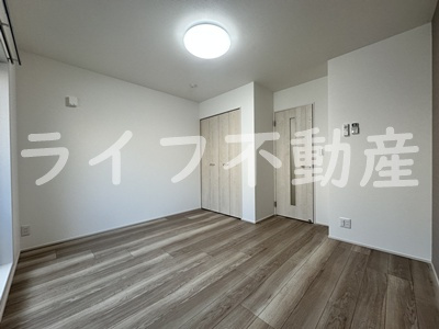 フジパレス弥刀駅北Ⅱ番館の居間・リビング|こちらの居間で趣味の時間をお楽しみください