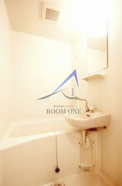 グローサリー本駒込の浴室|お風呂です。