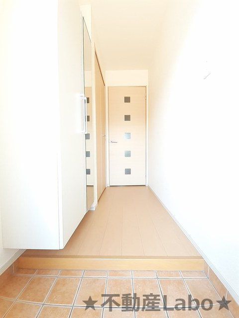 スマイリー鴨島Aの玄関