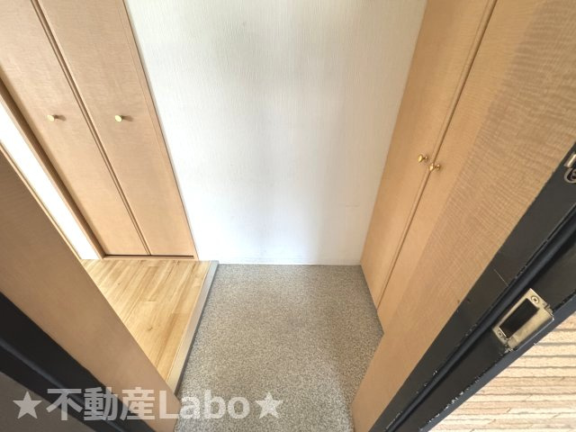 徳島市北沖洲１丁目の賃貸マンションの玄関