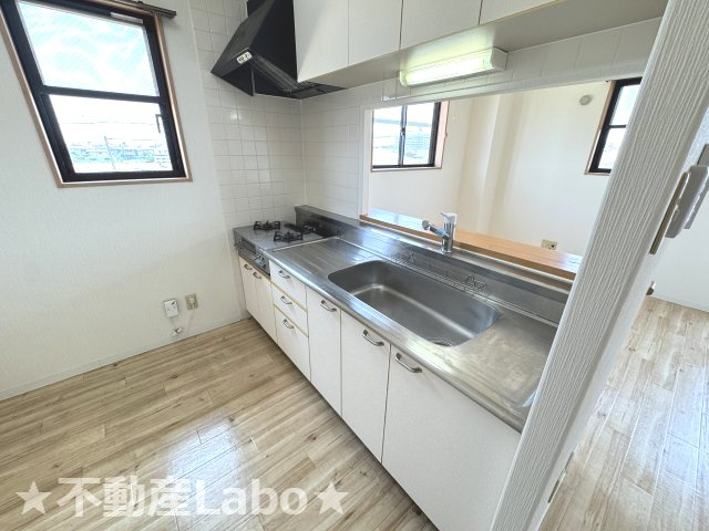 徳島市北沖洲１丁目の賃貸マンションのキッチン