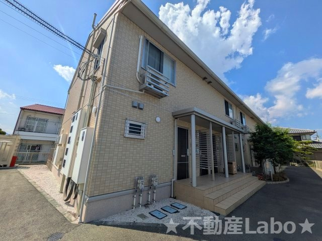 エムブルグの外観