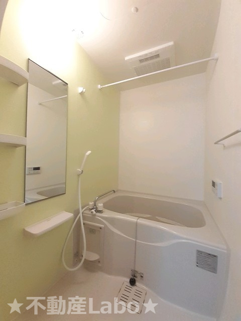 カーサ・ドマーニII　105の浴室