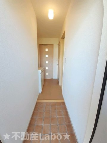 カーサ・ドマーニII　105の玄関