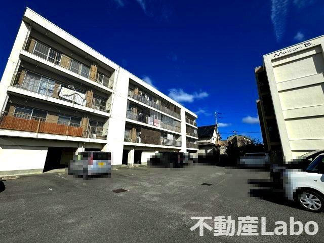 板野郡北島町鯛浜字原の賃貸マンション