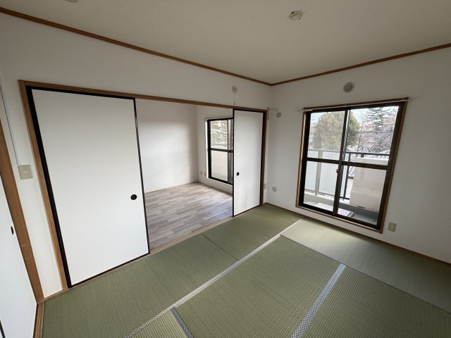 メゾンベール桜台の和室