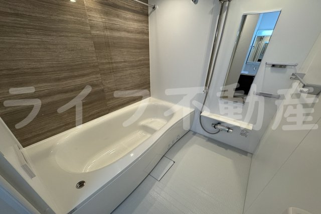 ヴィラ　ハーツデールの浴室|落ち着いた空間のお風呂です