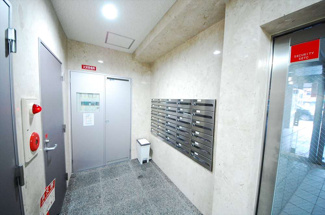 【ロビー】 | ソレアードトレスなんばWEST | ソレアード新日本　宅配ＢＯＸあり