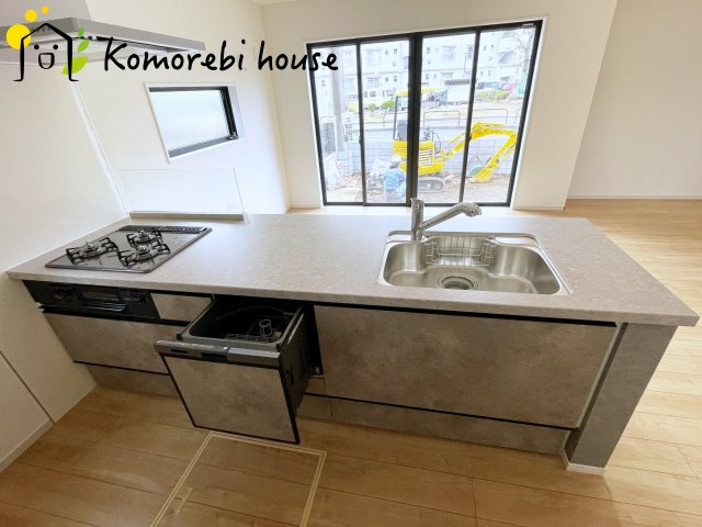 上尾市今泉　7期　新築一戸建て　グレース　01のキッチン|きれいなキッチンです