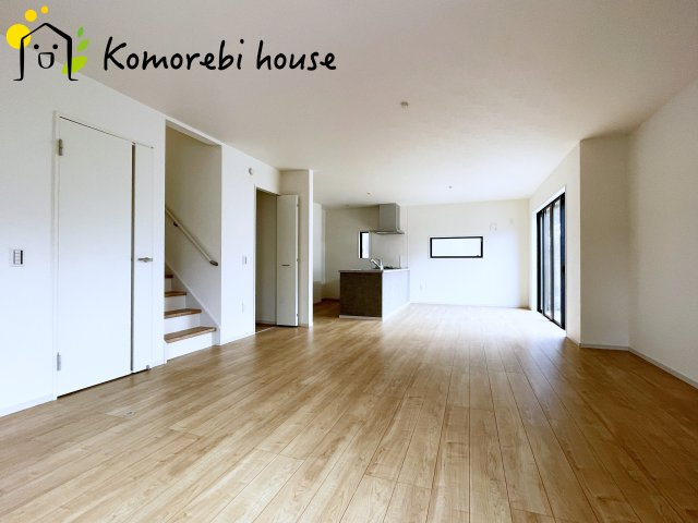 上尾市今泉　7期　新築一戸建て　グレース　01の居間・リビング|こちらの居間で趣味の時間をお楽しみください