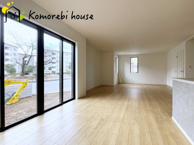 上尾市今泉　7期　新築一戸建て　グレース　01の居間・リビング|こちらの居間で趣味の時間をお楽しみください