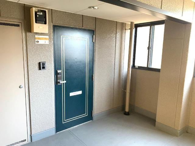 コンフォースＫのその他|玄関前