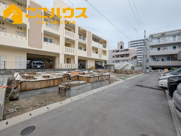 那覇市仲井真　いろどりアイタウン　新築戸建て　全8区画　2号棟の前面道路含む現地写真|2026年完成予定！同仕様同施工の物件もご案内可能です♪